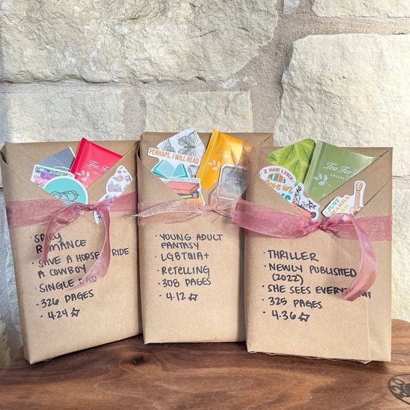 Blind Date with a Book🍎📚‎ - Picture 2 of 5